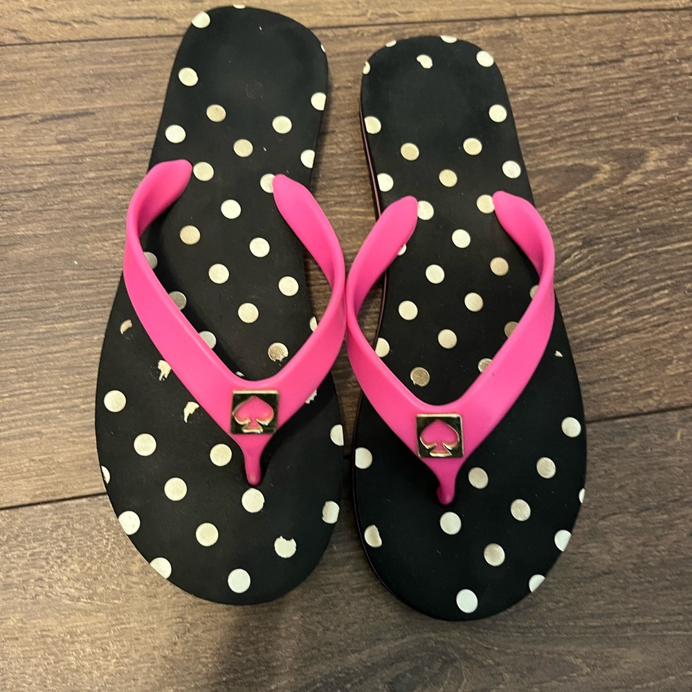 Kate Spade polka-dot flip flops size 5-6